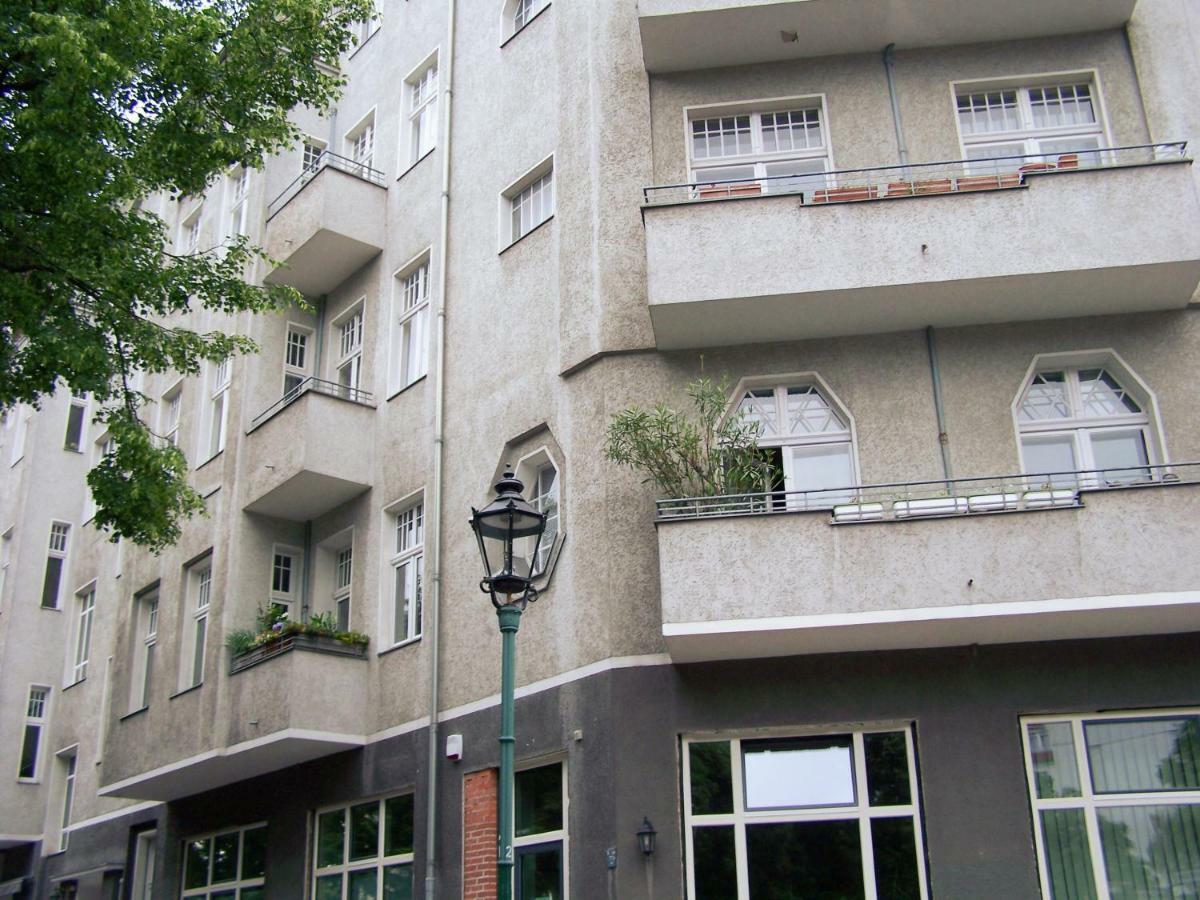 Elegante Altbauwohnung Berlin Exteriör bild